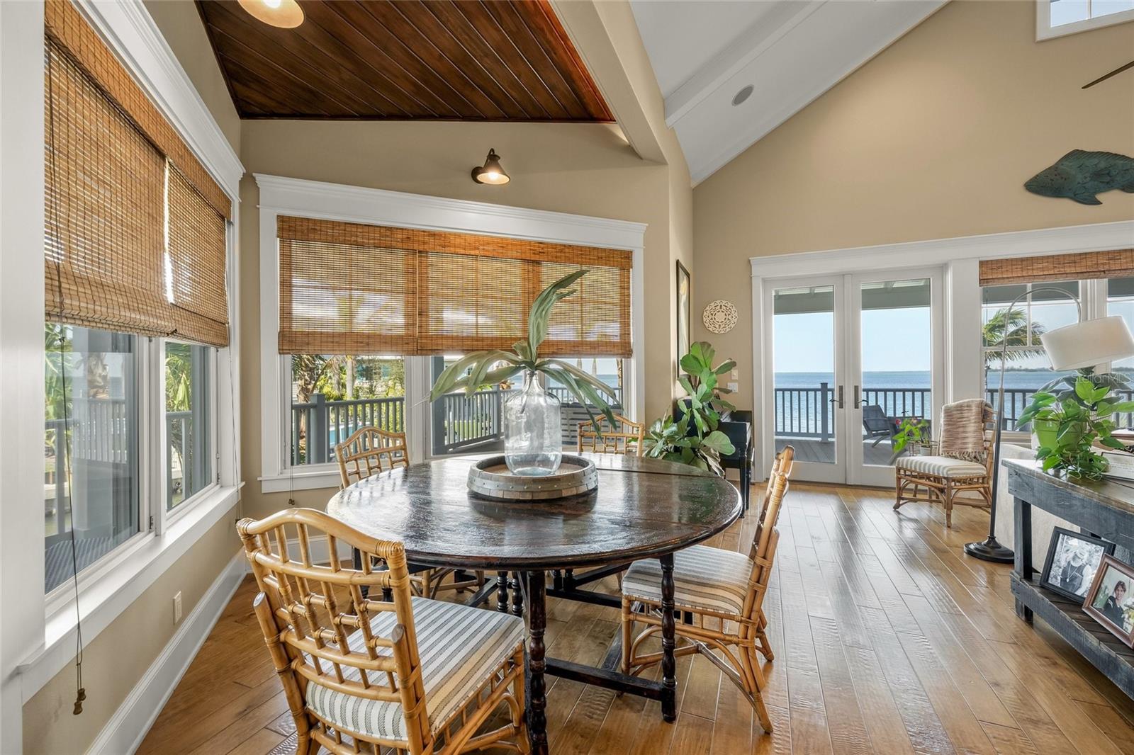 HOLMES BEACH 12TH UNIT - Residential