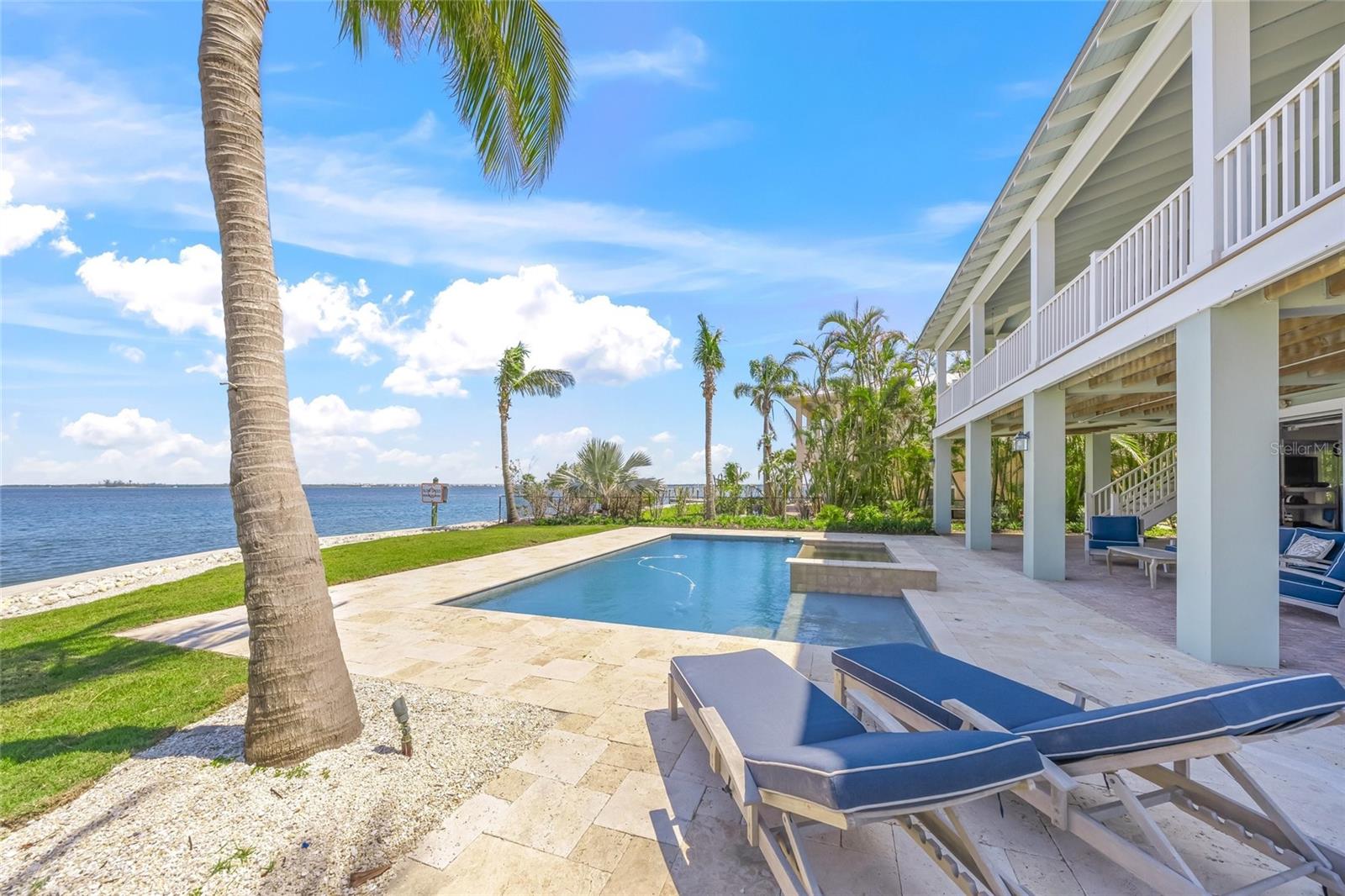 HOLMES BEACH 12TH UNIT - Residential