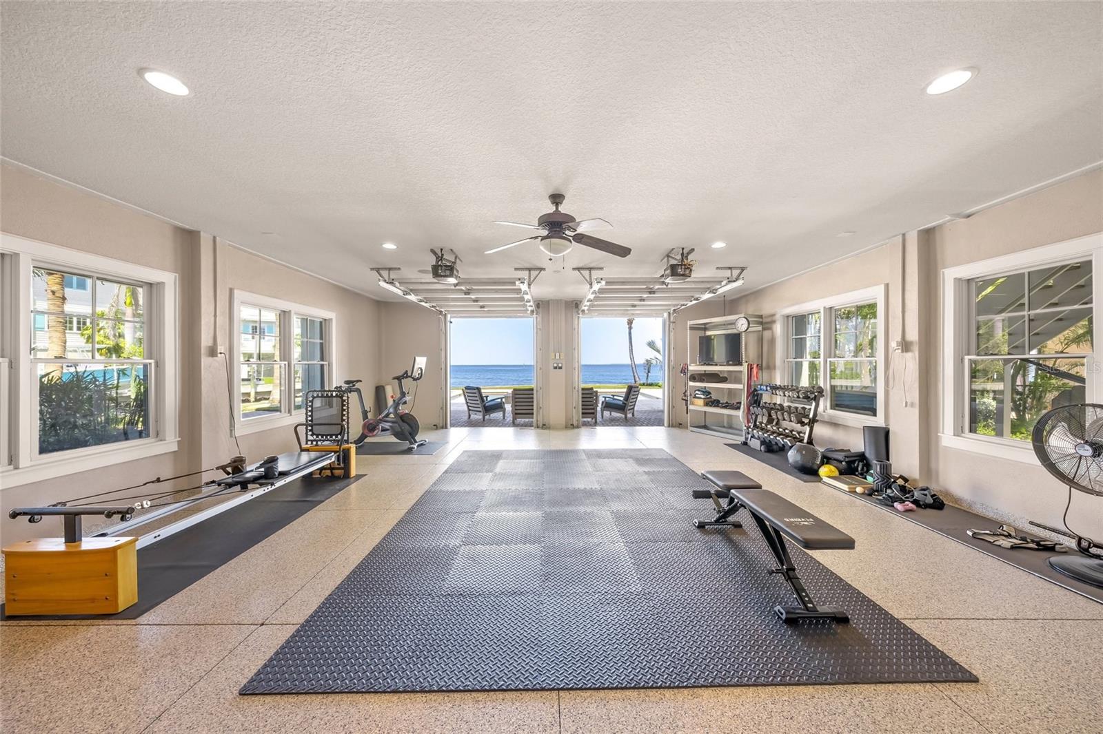 HOLMES BEACH 12TH UNIT - Residential