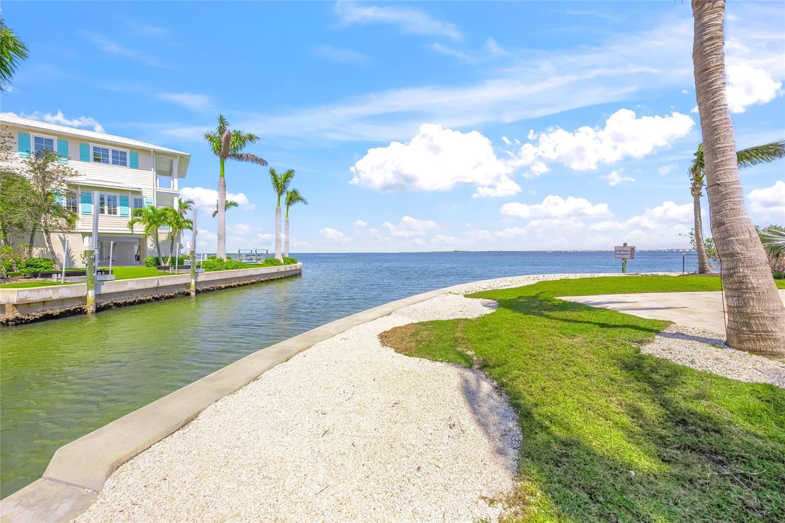 HOLMES BEACH 12TH UNIT - Residential