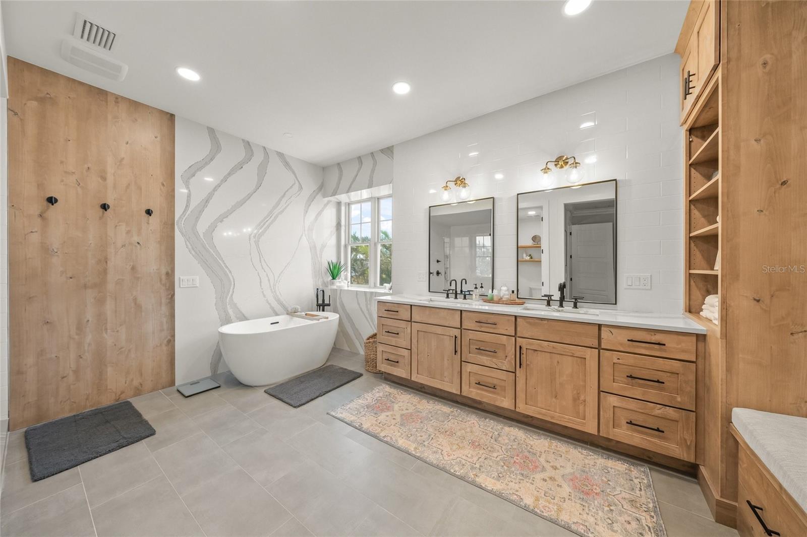 HOLMES BEACH 12TH UNIT - Residential