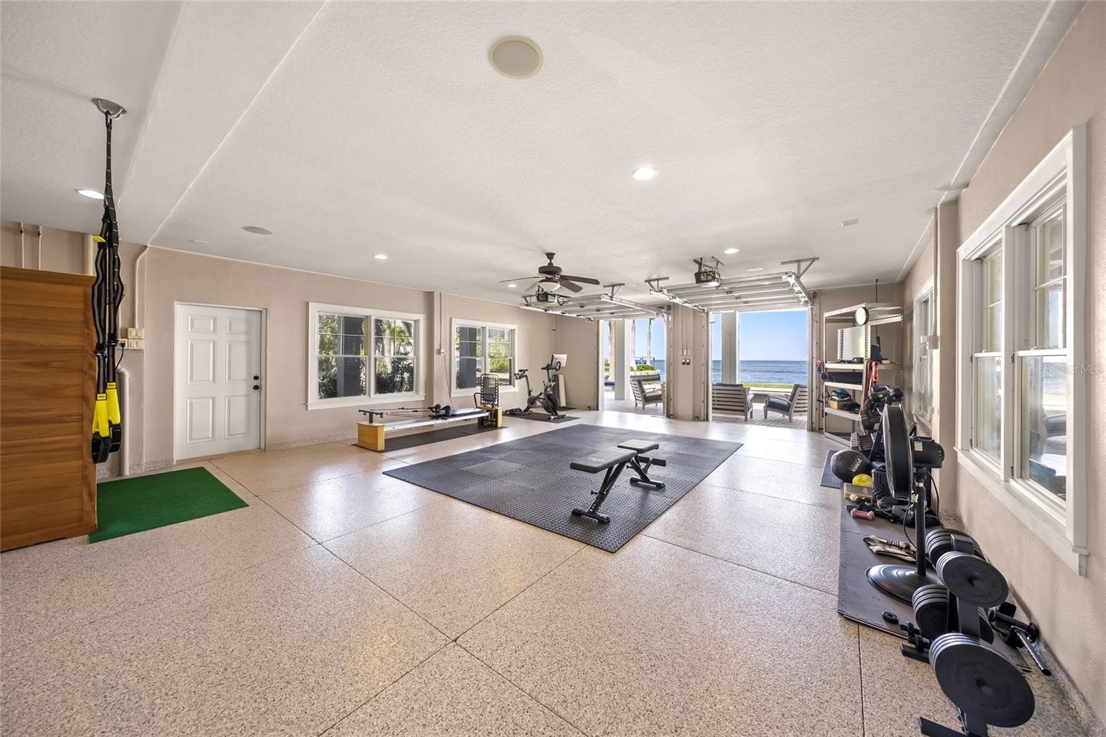 HOLMES BEACH 12TH UNIT - Residential