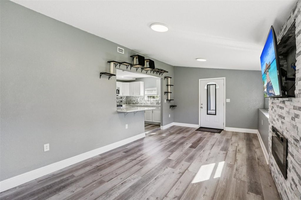 Photo of 5213 Glen Harwell Road, Plant City, FL 33566 (MLS # TB8437638)