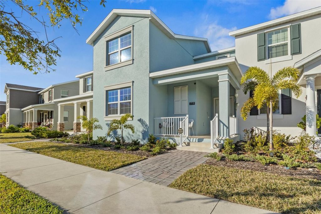Photo of 1719 Cross Prairie Parkway, Kissimmee, FL 34744 (MLS # O6355766)