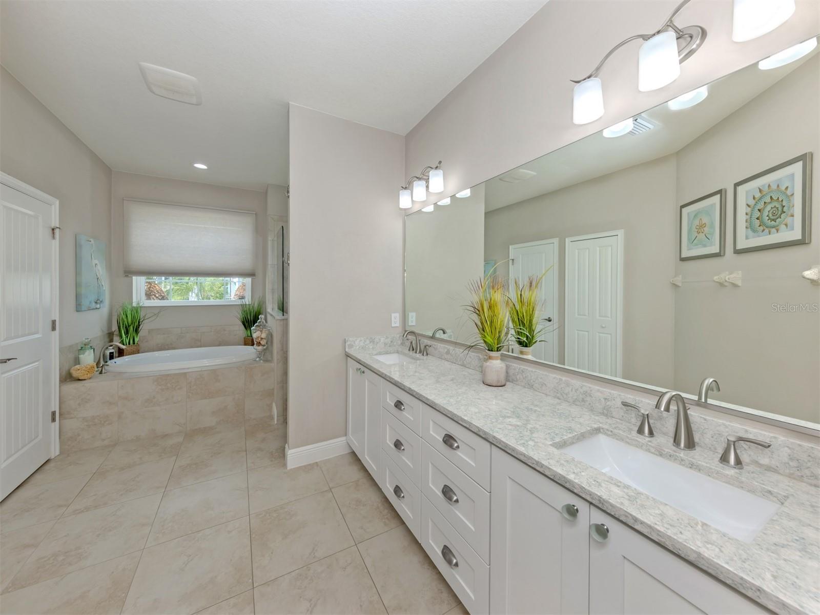 COTTAGES OF CURRY CREEK - Residential