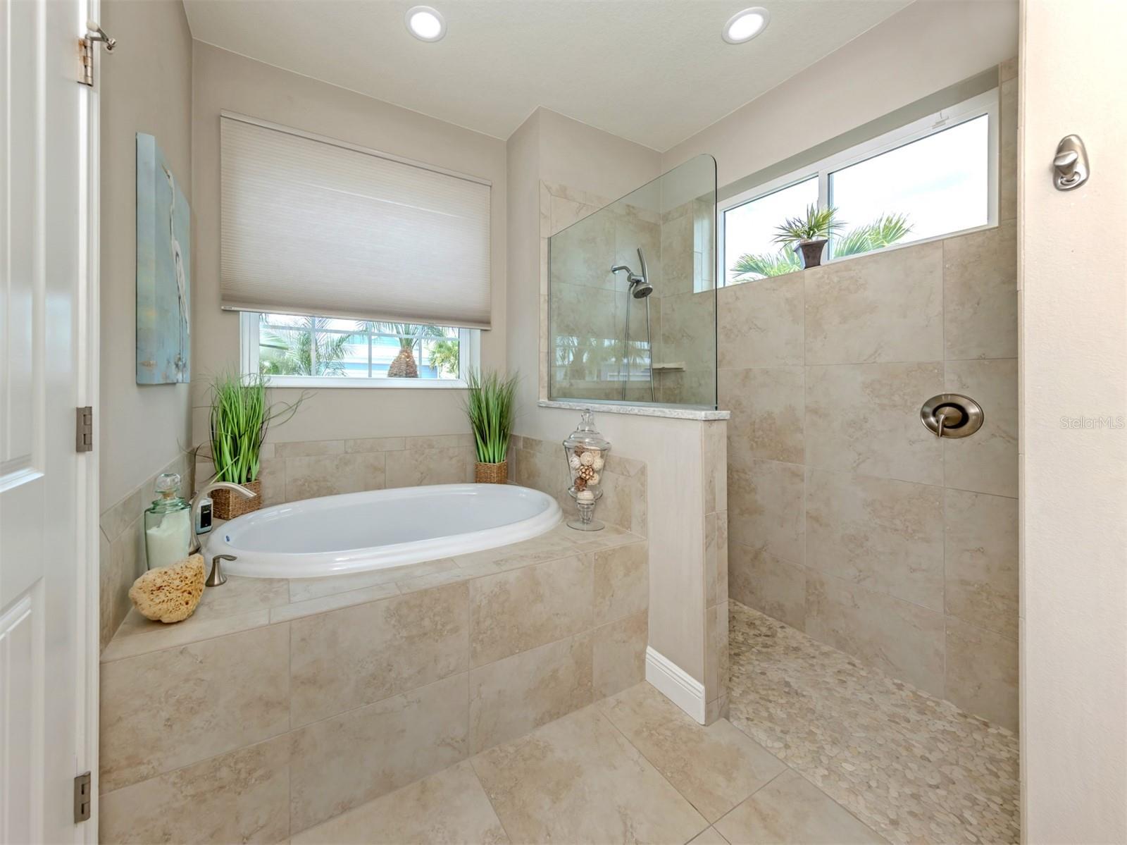 COTTAGES OF CURRY CREEK - Residential