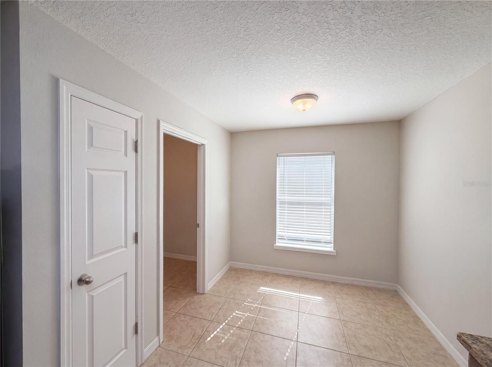 SHERMAN HILLS SEC 3 - Residential