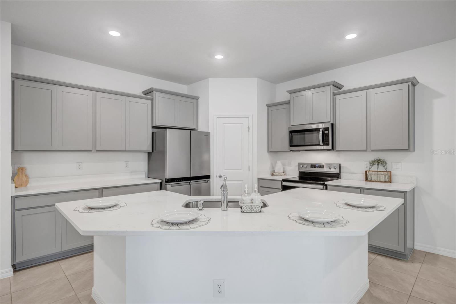 WOODCREEK - Residential Lease