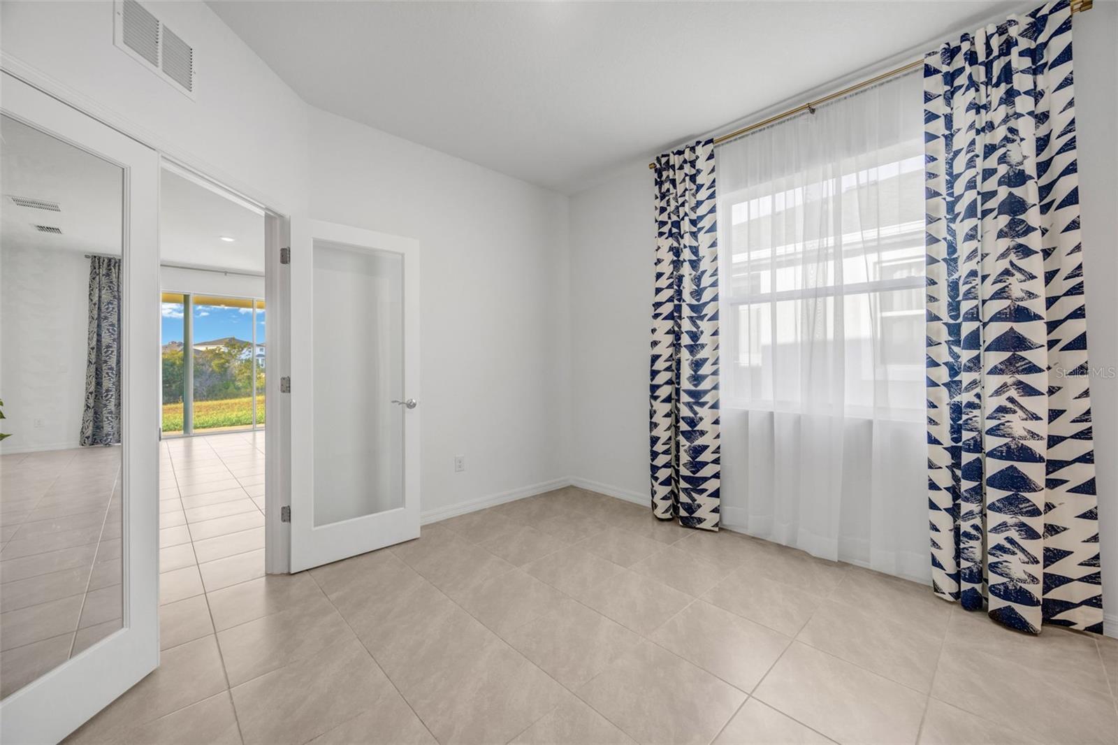 WOODCREEK - Residential Lease