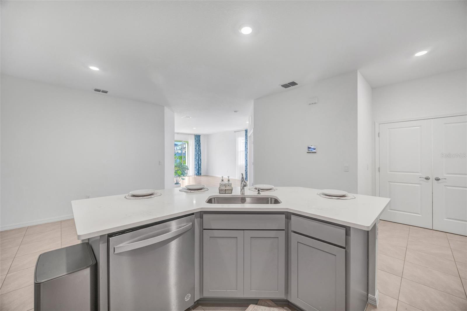 WOODCREEK - Residential Lease