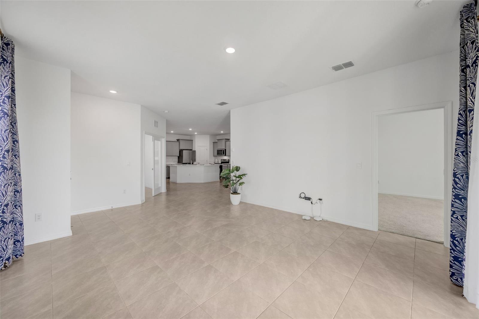 WOODCREEK - Residential Lease