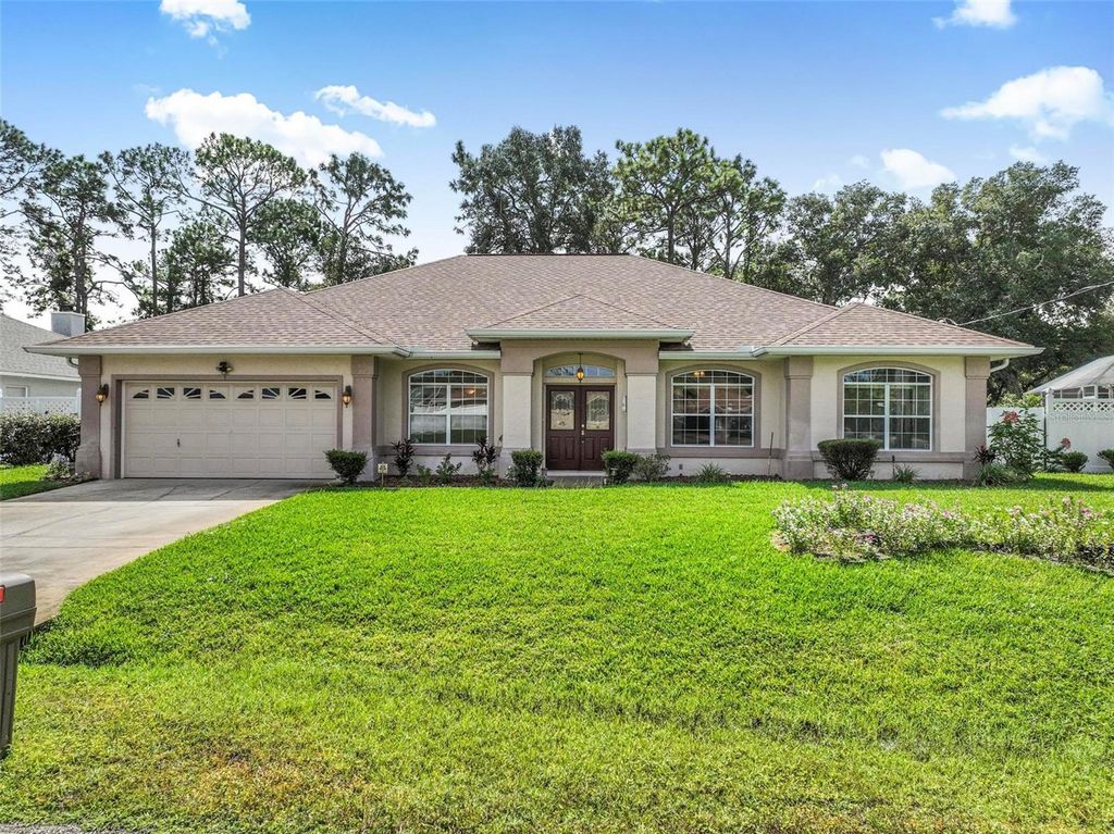 Photo of 7 Woodfalon Place, Palm Coast, FL 32164 (MLS # FC310703)