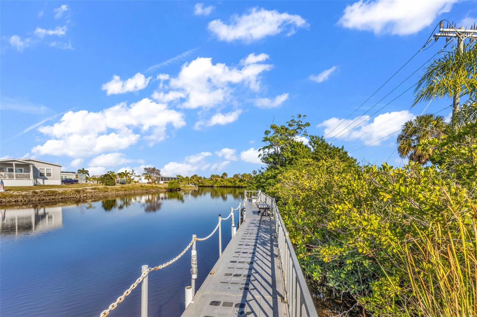 LA CASA MHP CO-OP - Residential