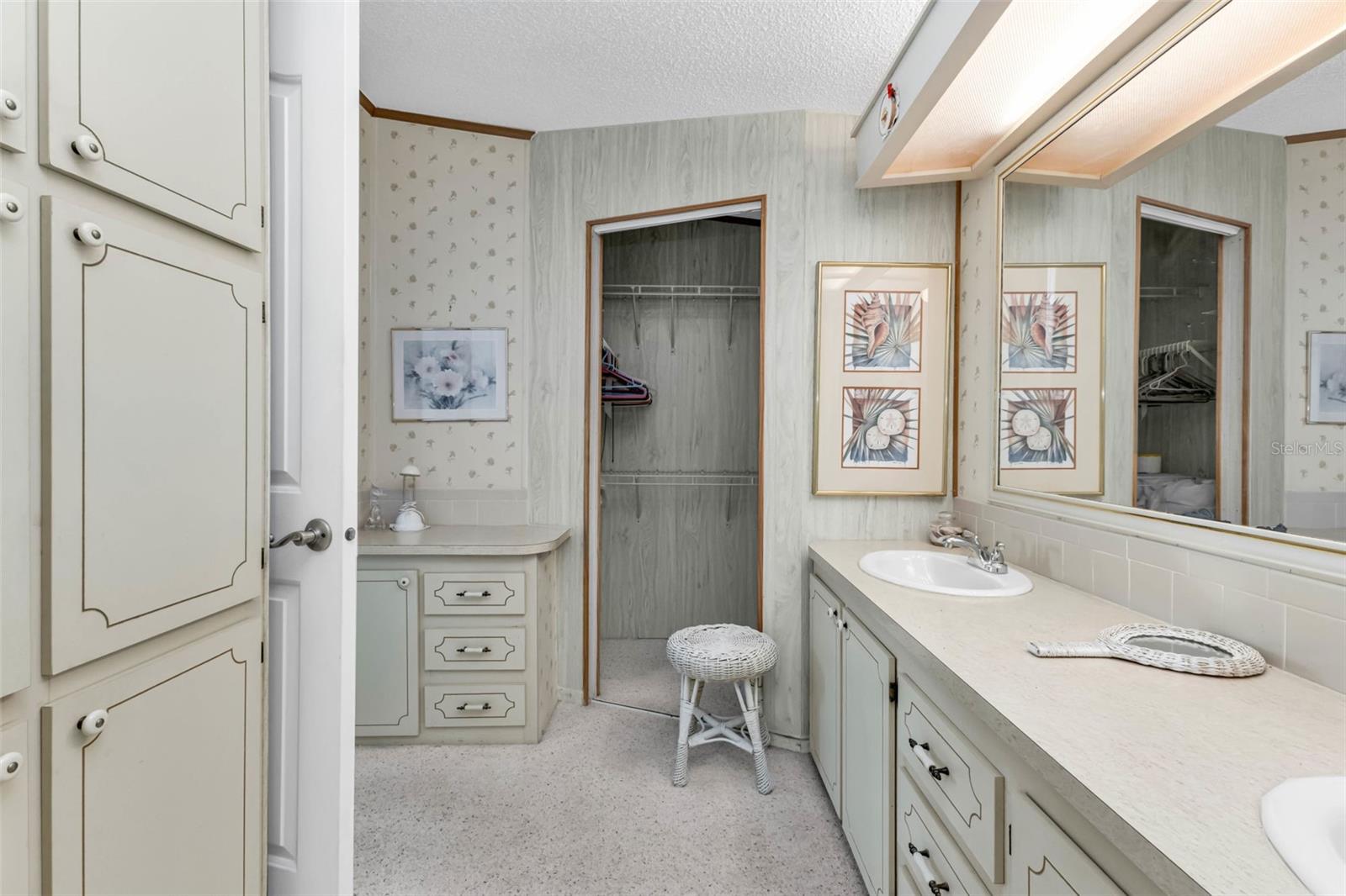 LA CASA MHP CO-OP - Residential