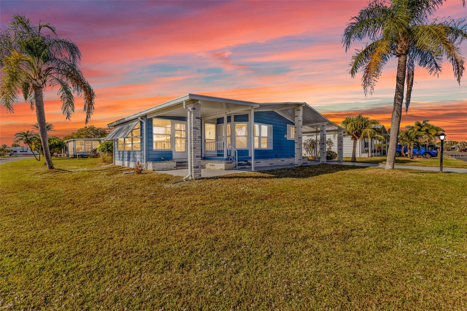 LA CASA MHP CO-OP - Residential