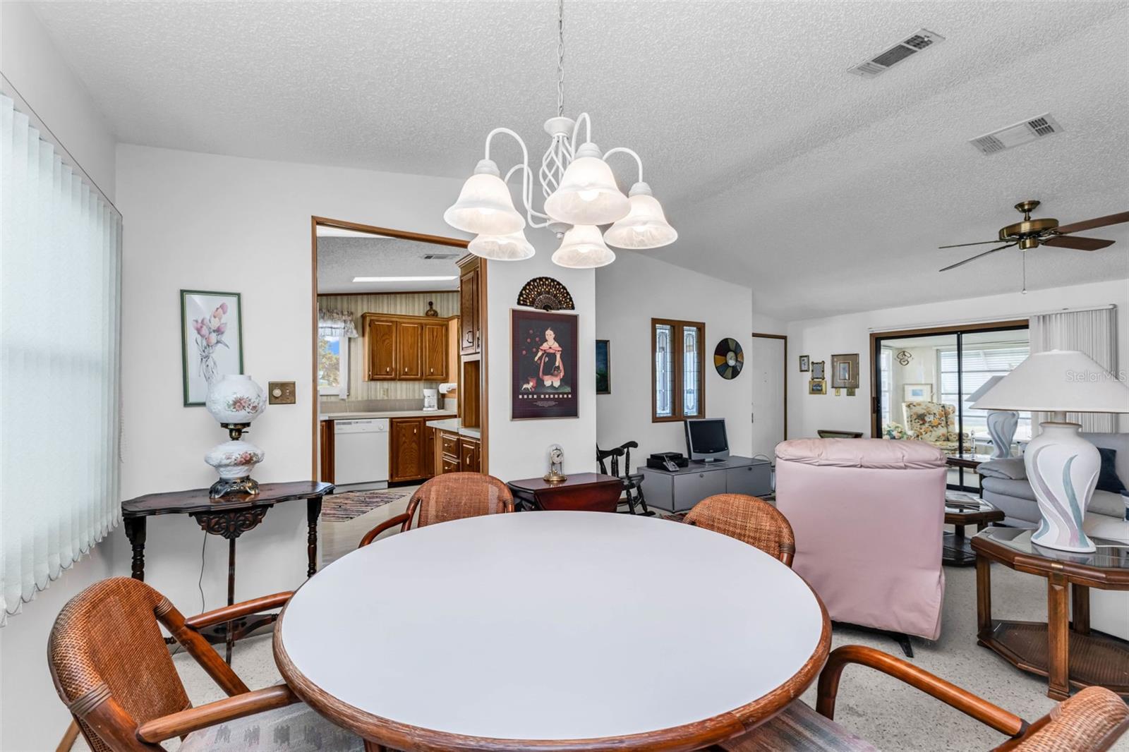 LA CASA MHP CO-OP - Residential