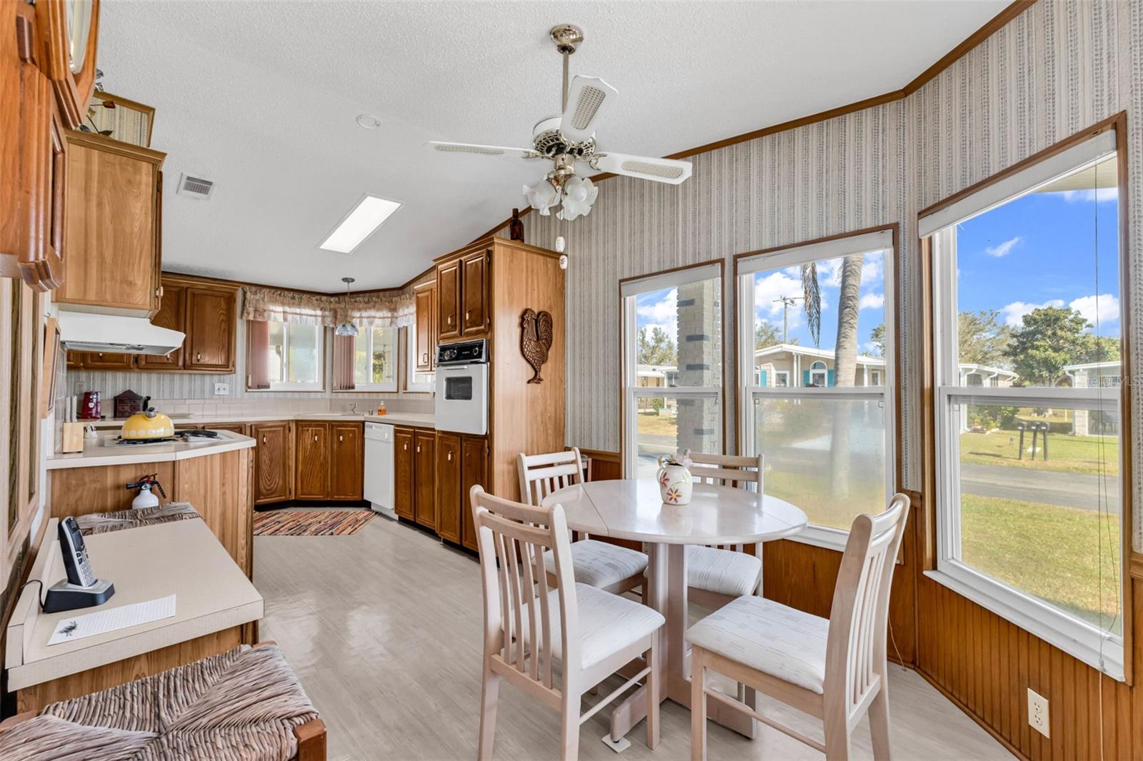 LA CASA MHP CO-OP - Residential