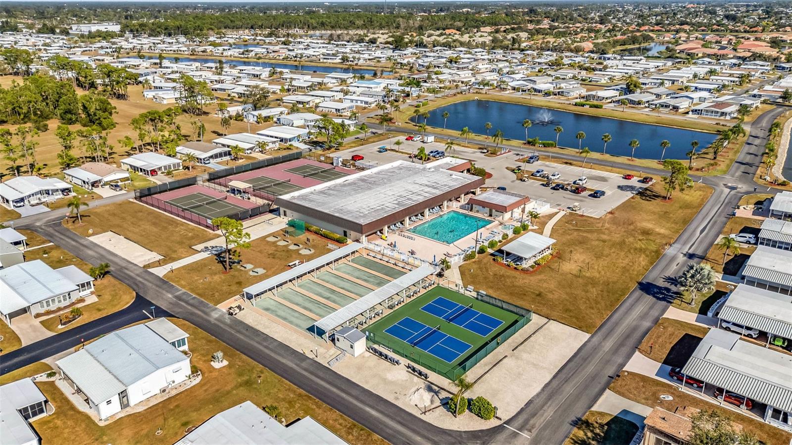 LA CASA MHP CO-OP - Residential