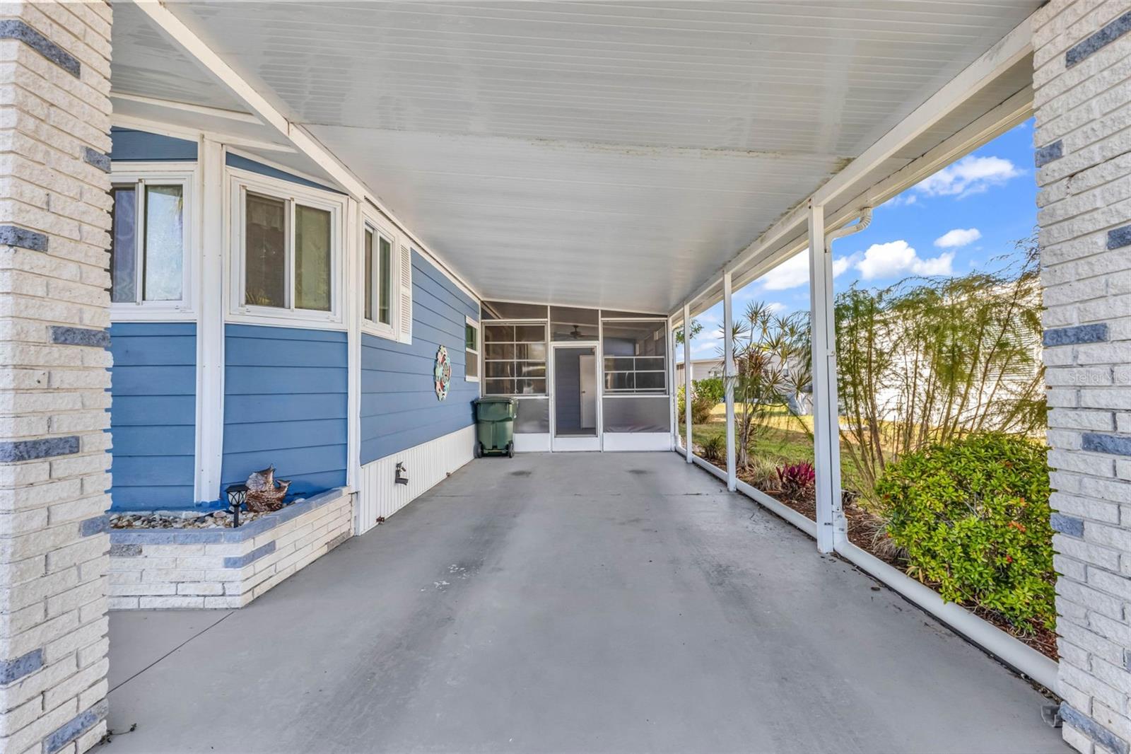 LA CASA MHP CO-OP - Residential