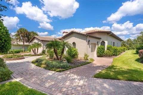 A home in LADY LAKE