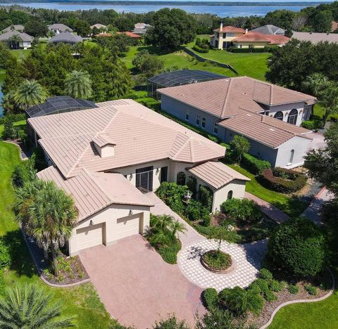 A home in LADY LAKE