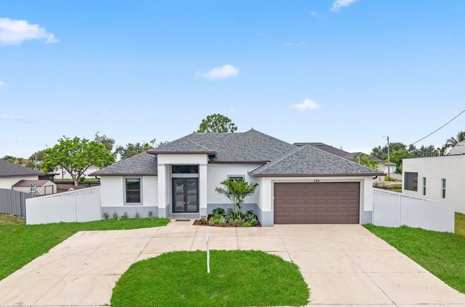 CAPE CORAL - Residential