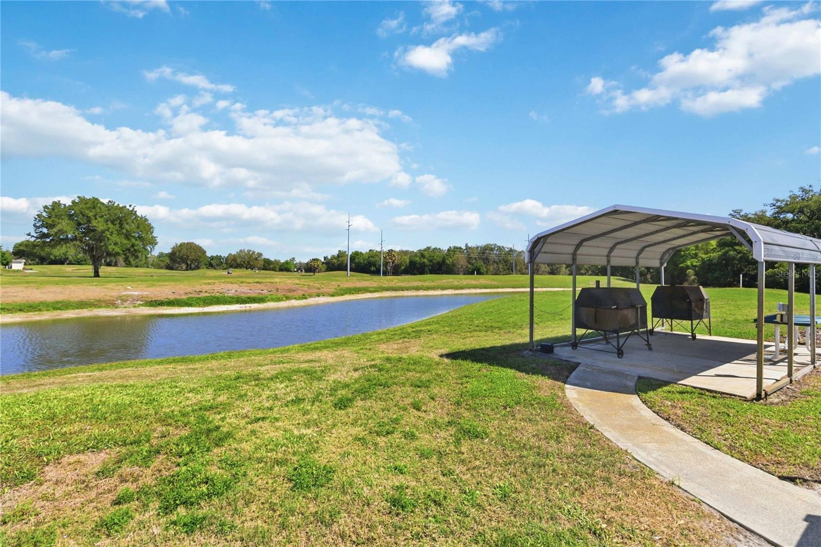 PENNBROOKE PH 02P LT P1 BEING IN 18-19-24 - Residential