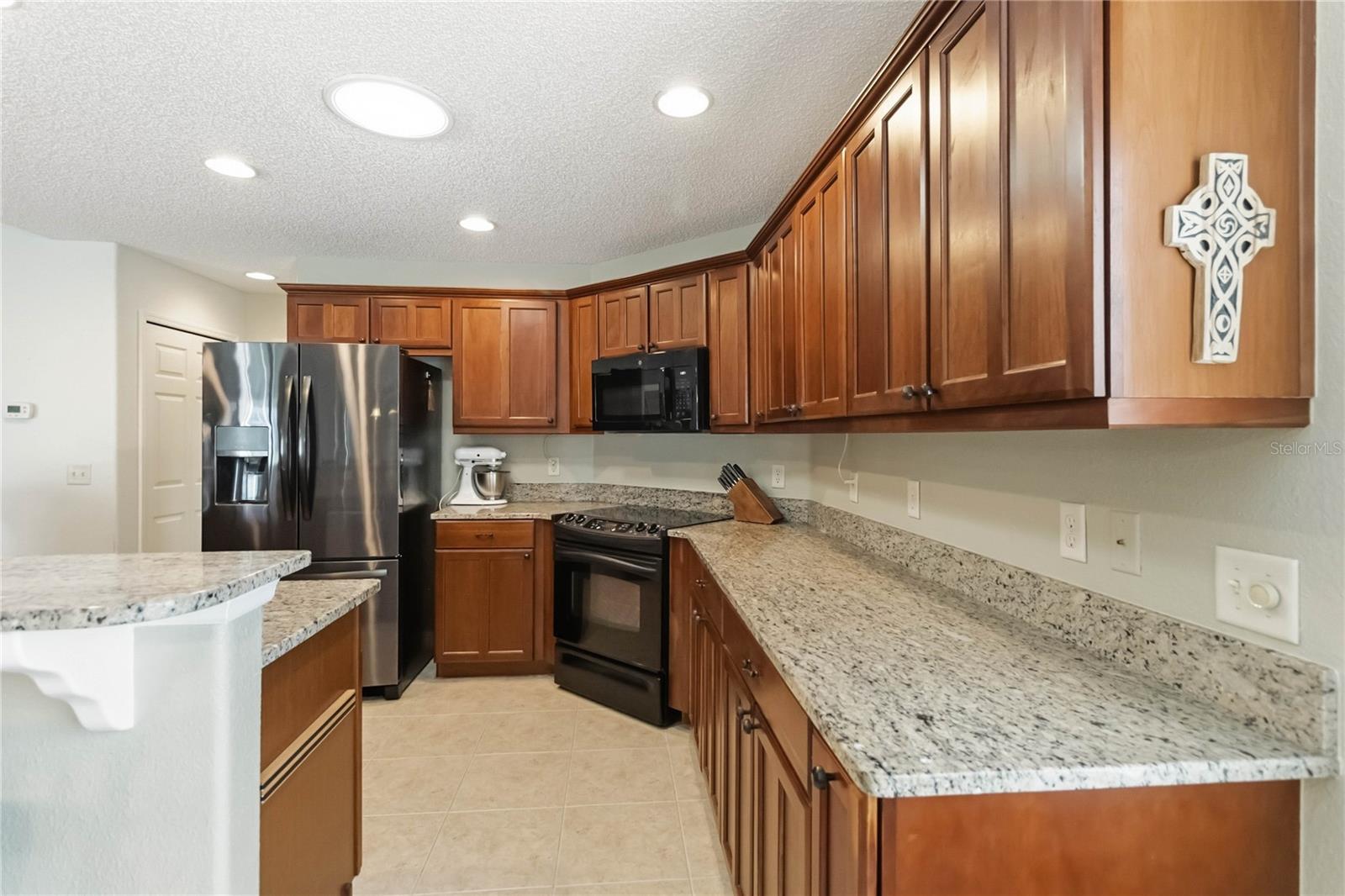 PENNBROOKE PH 02P LT P1 BEING IN 18-19-24 - Residential