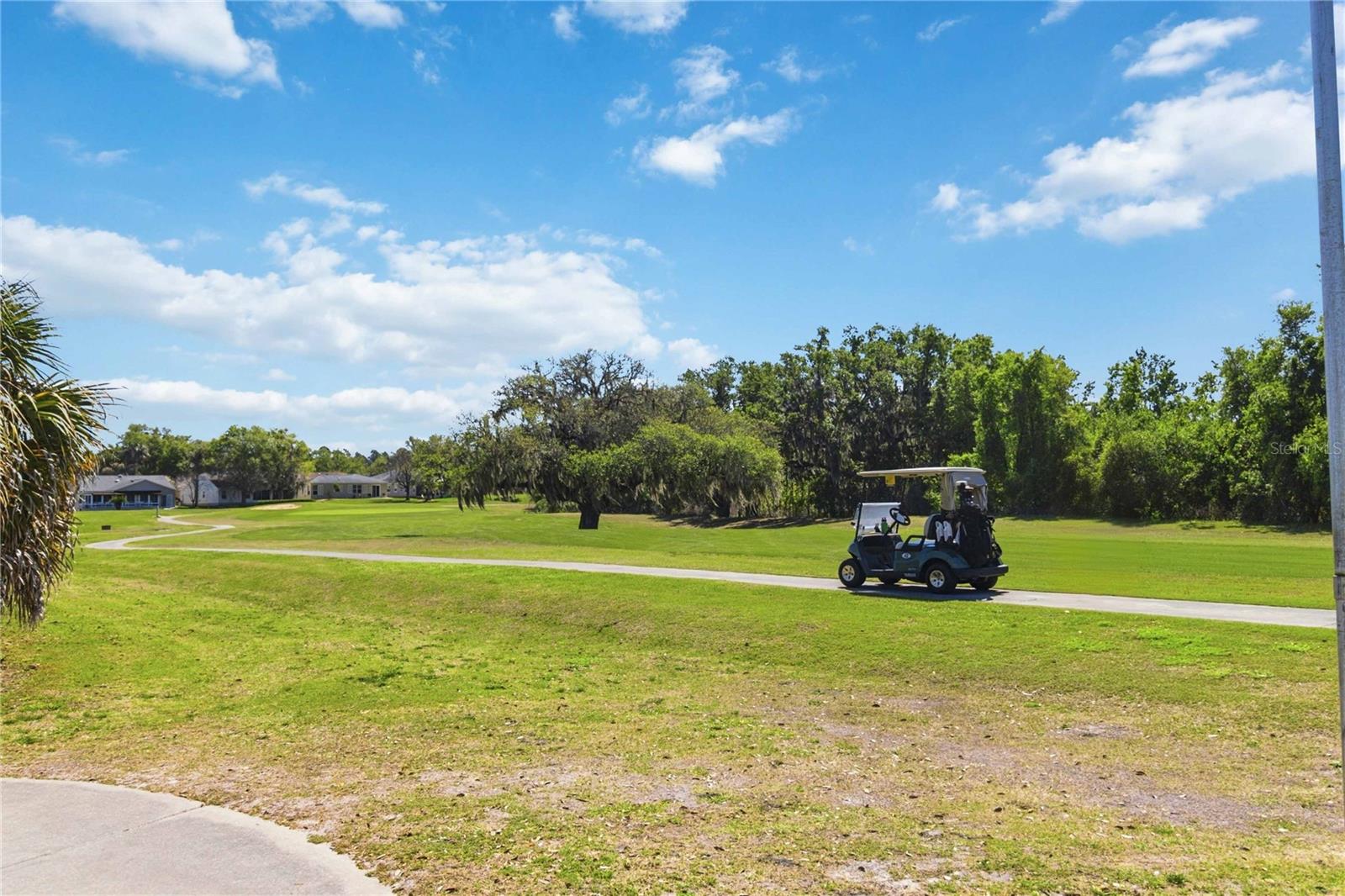 PENNBROOKE PH 02P LT P1 BEING IN 18-19-24 - Residential