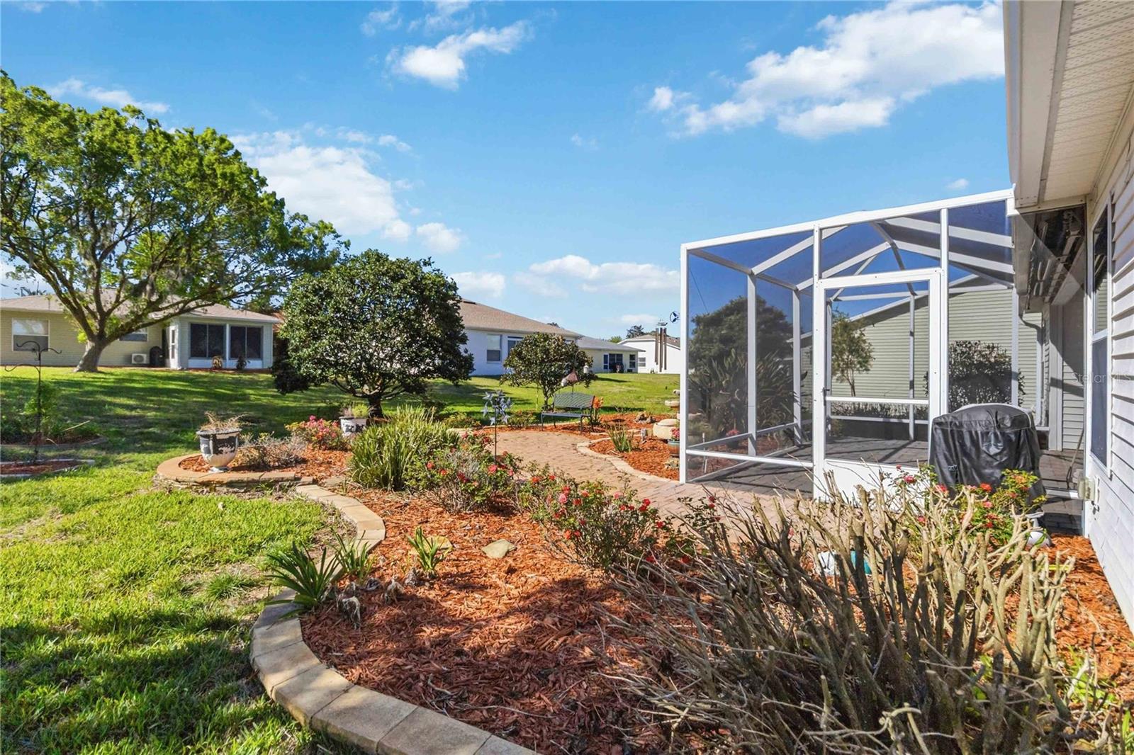 PENNBROOKE PH 02P LT P1 BEING IN 18-19-24 - Residential