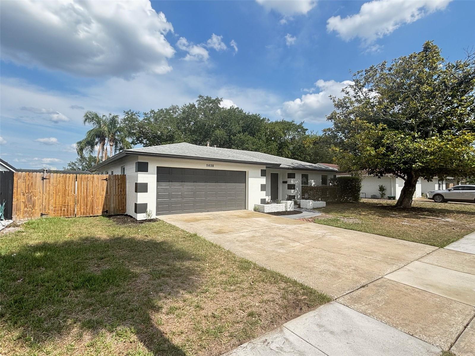 1438 TIERRA CIRCLE