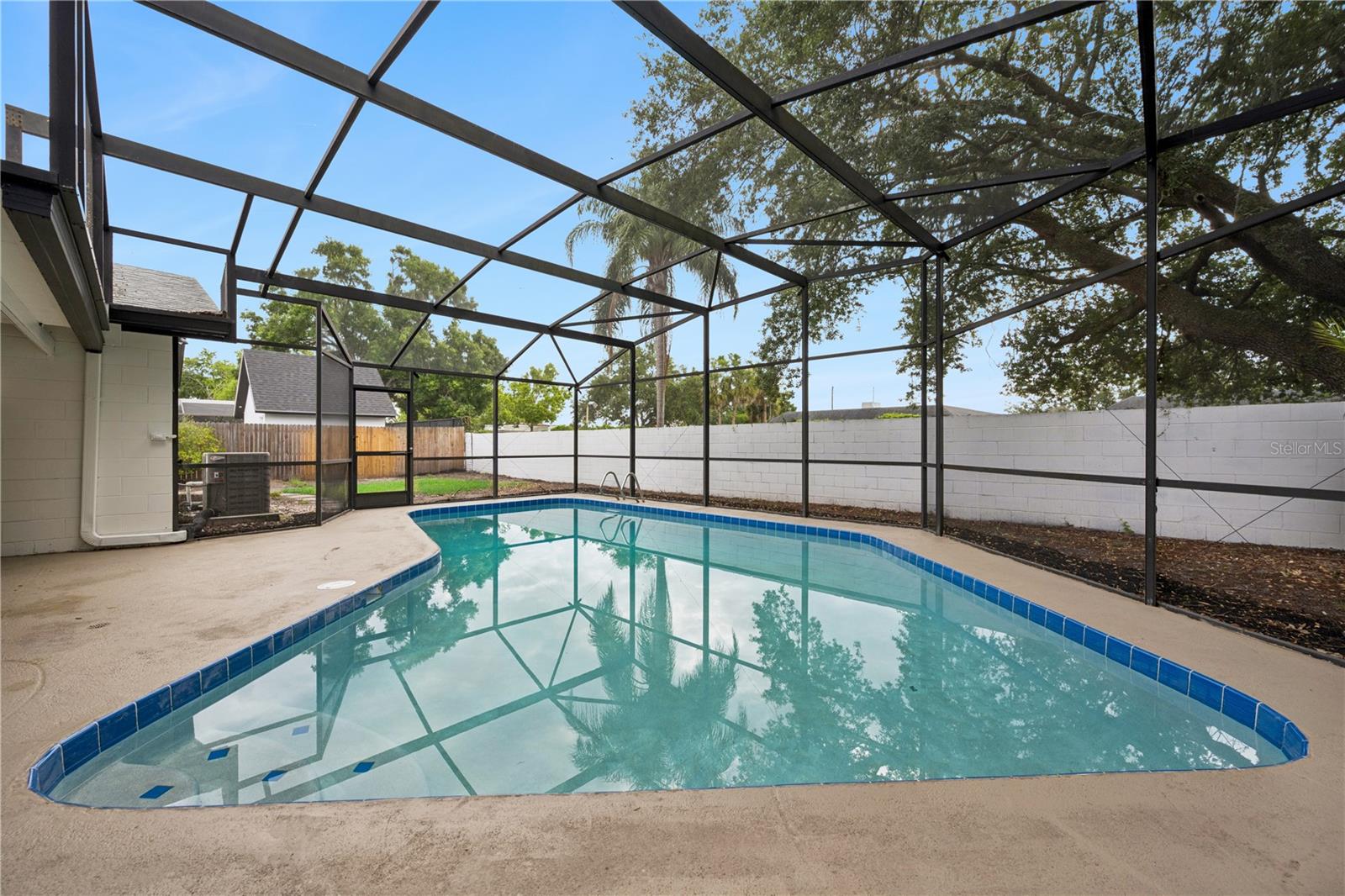 CASA ALOMA - Residential