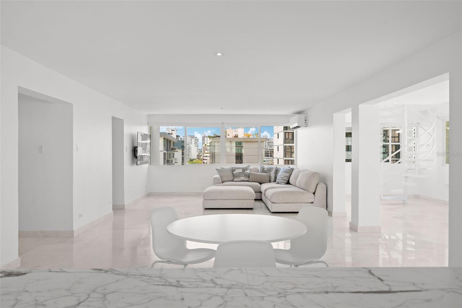 TAFT TOWERS PH9A - Residential