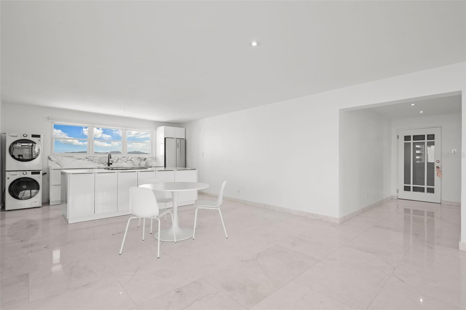 TAFT TOWERS PH9A - Residential