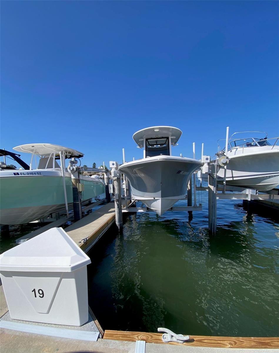 MARINA BAY - Residential