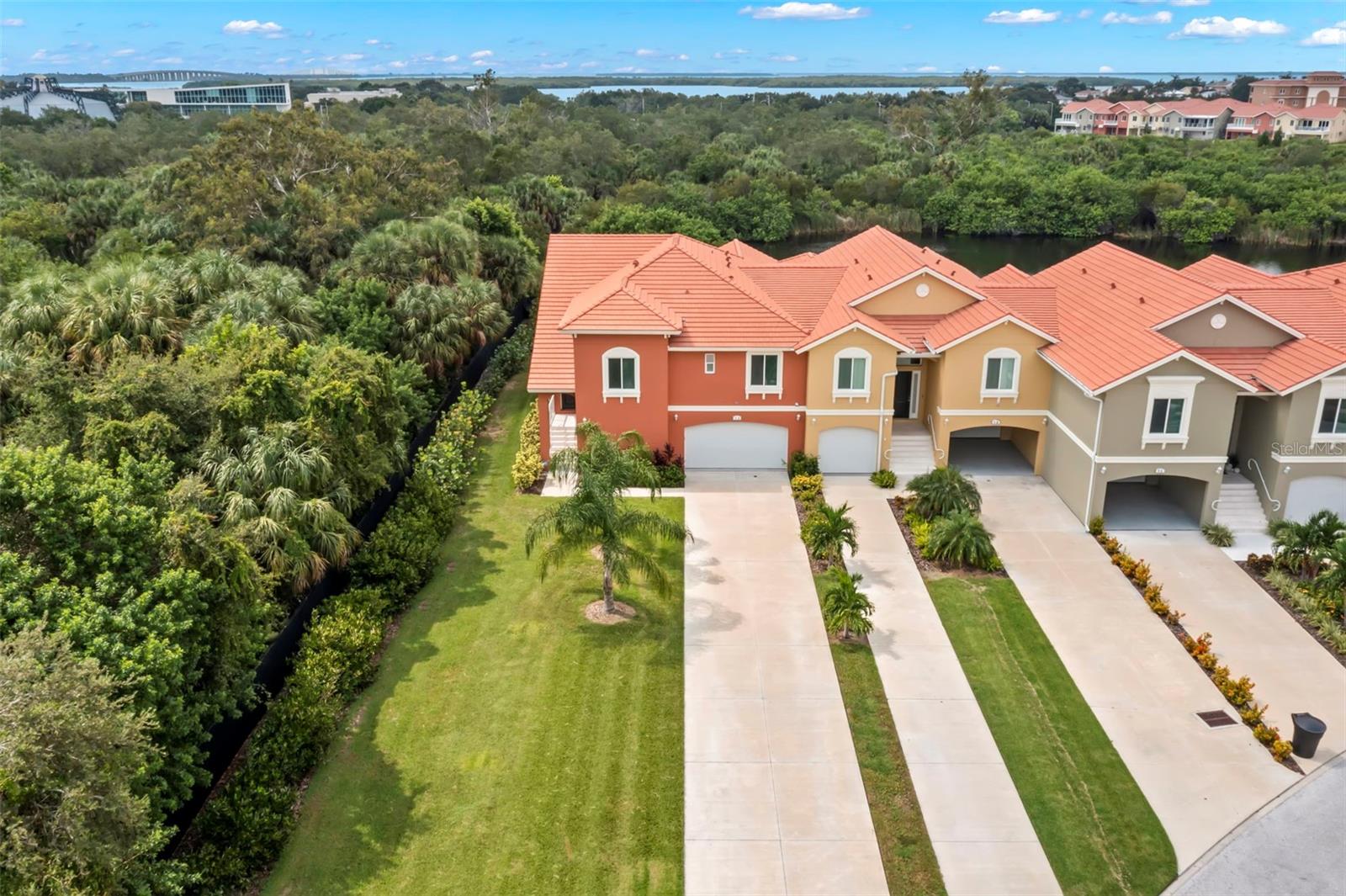 MARINA BAY - Residential