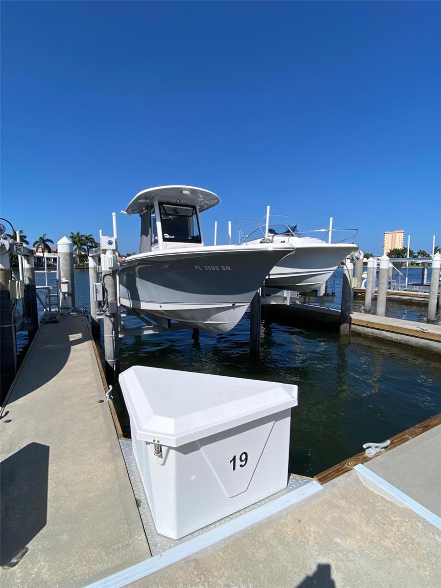 MARINA BAY - Residential