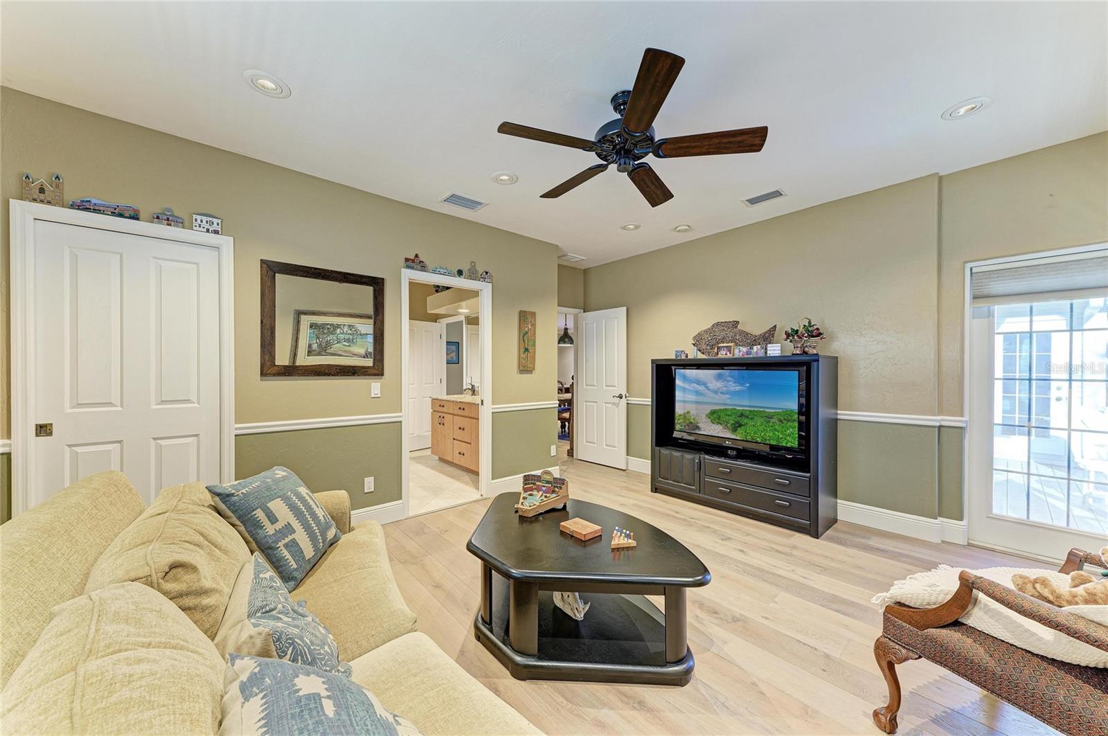 WASHINGTON LOOP - Residential