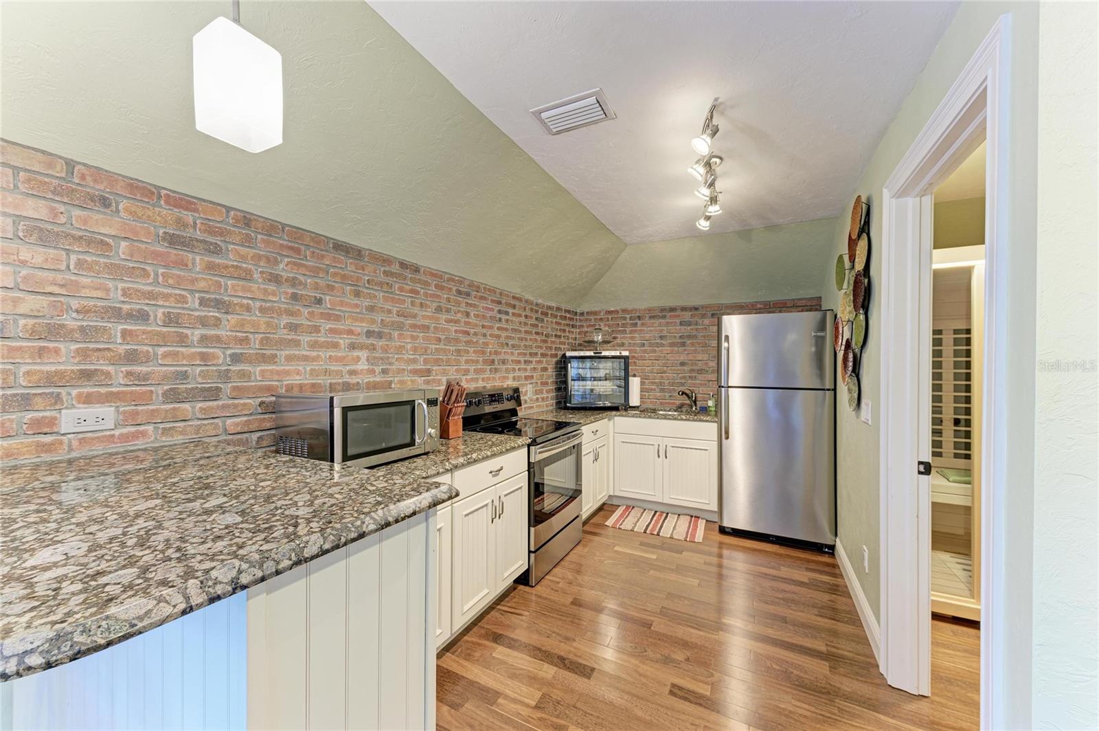 WASHINGTON LOOP - Residential