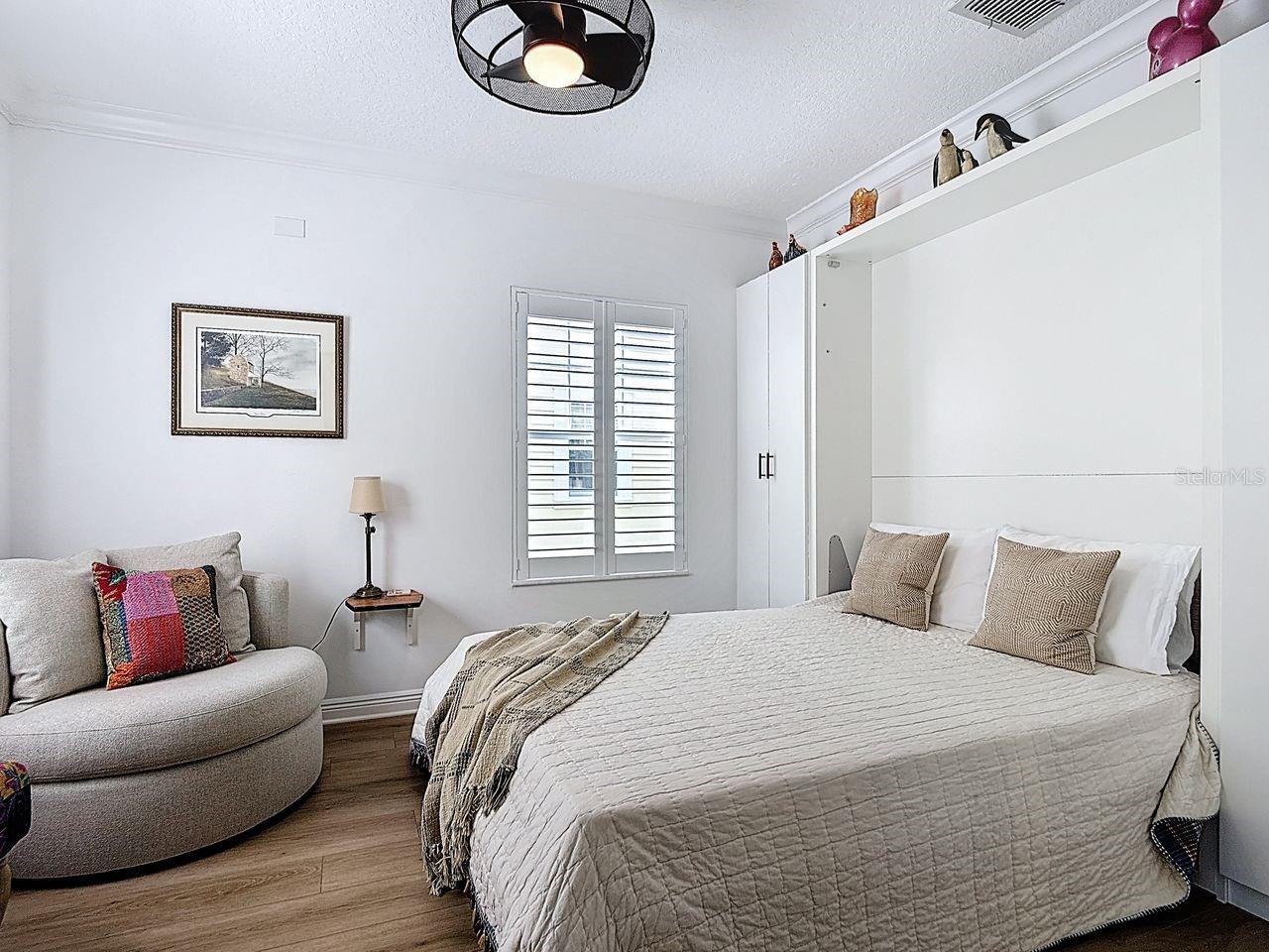 CELEBRATION ROSEVILLE CORNER - Residential