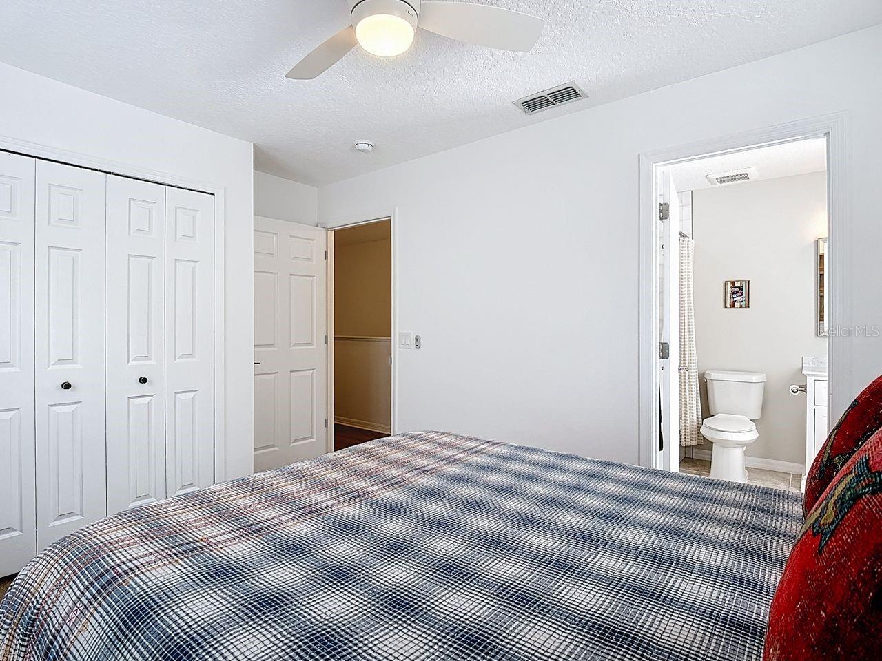 CELEBRATION ROSEVILLE CORNER - Residential