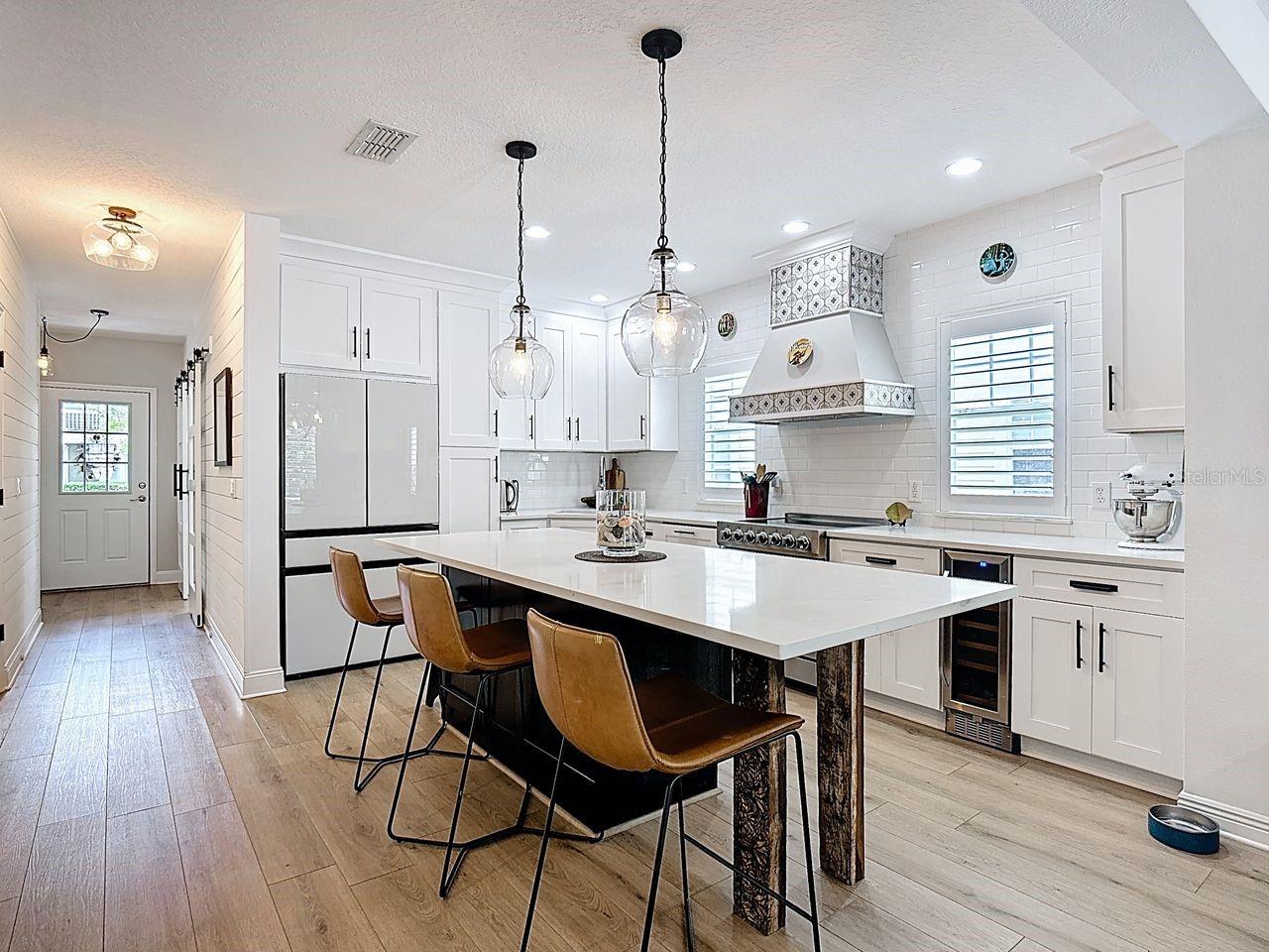 CELEBRATION ROSEVILLE CORNER - Residential