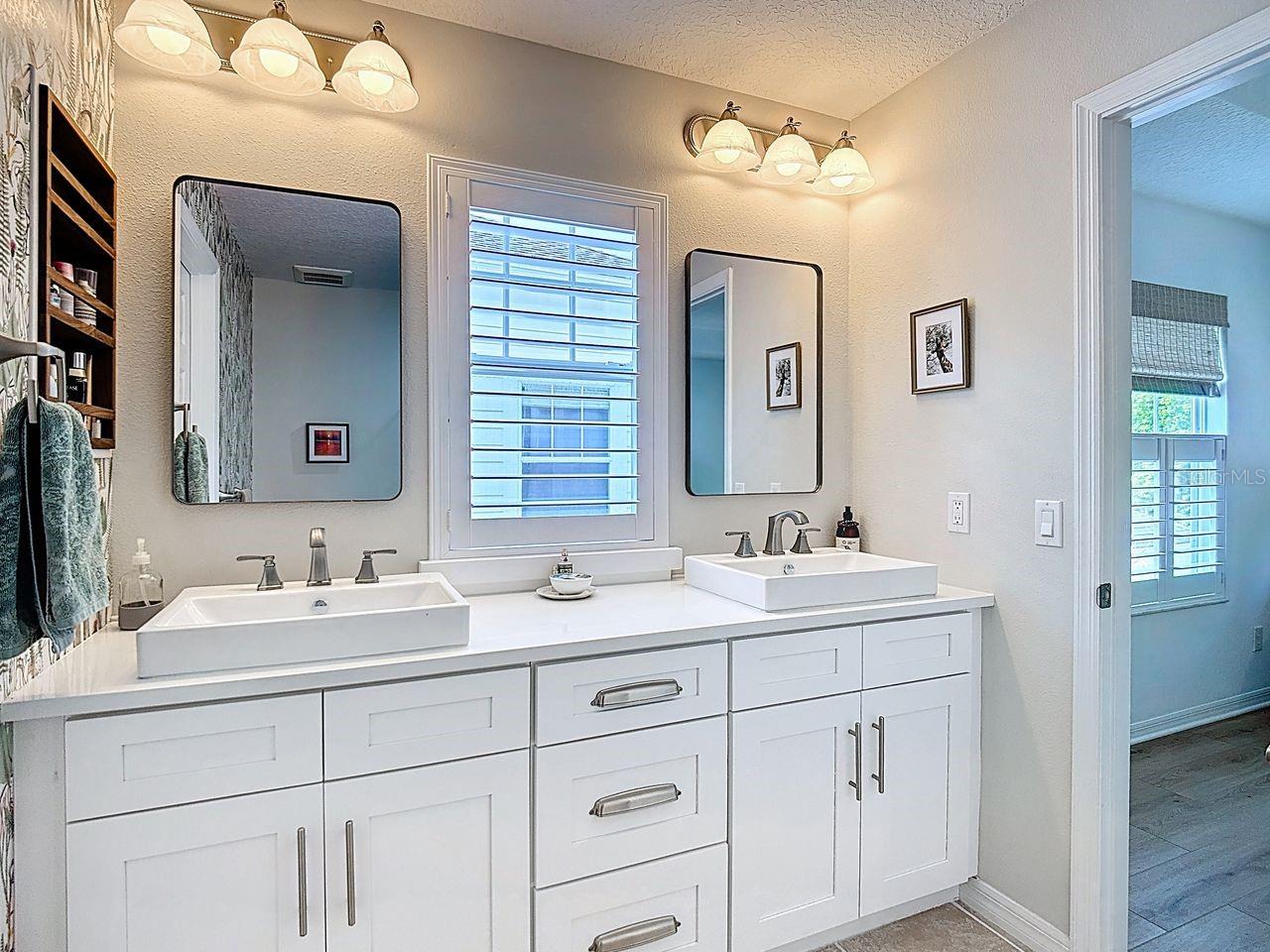 CELEBRATION ROSEVILLE CORNER - Residential