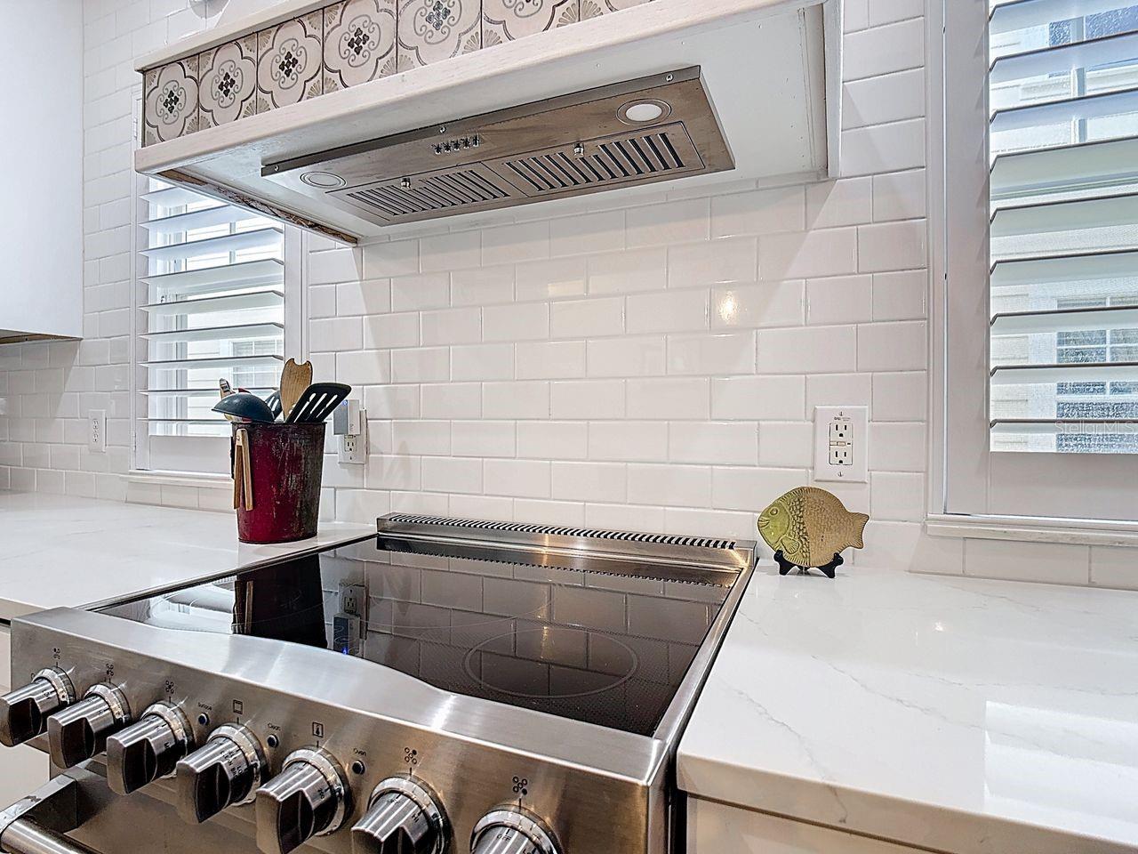 CELEBRATION ROSEVILLE CORNER - Residential