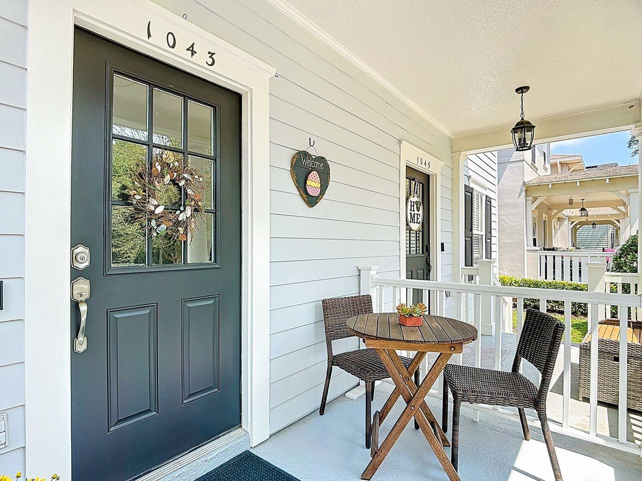 CELEBRATION ROSEVILLE CORNER - Residential