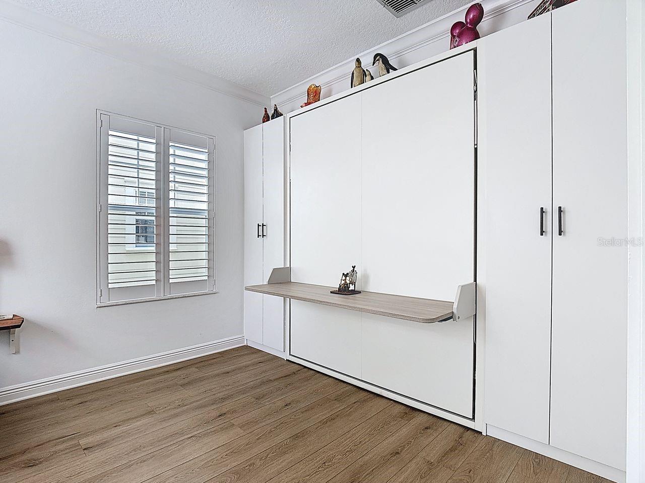 CELEBRATION ROSEVILLE CORNER - Residential