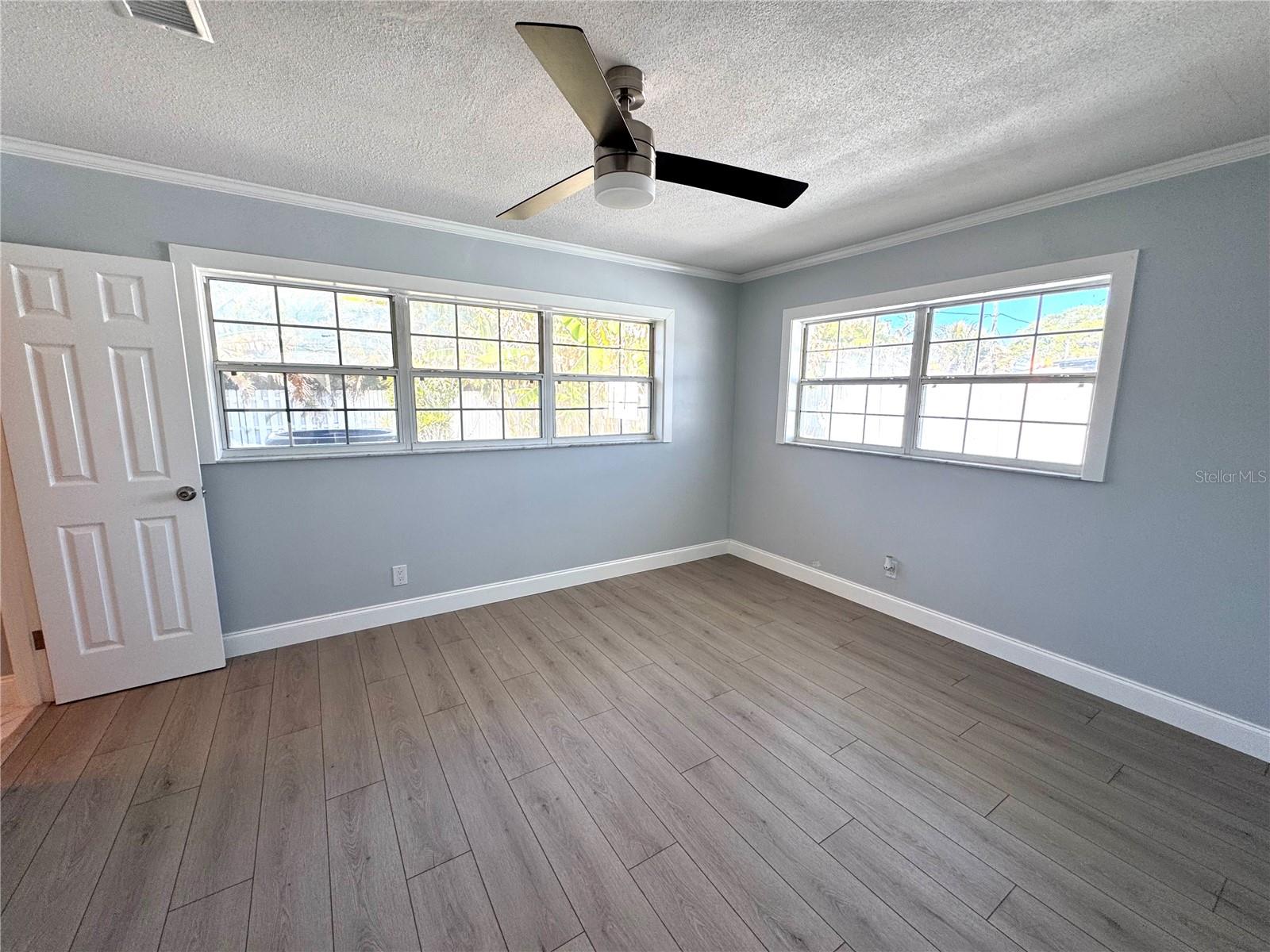 SHORE ACRES OVERLOOK SEC - Residential