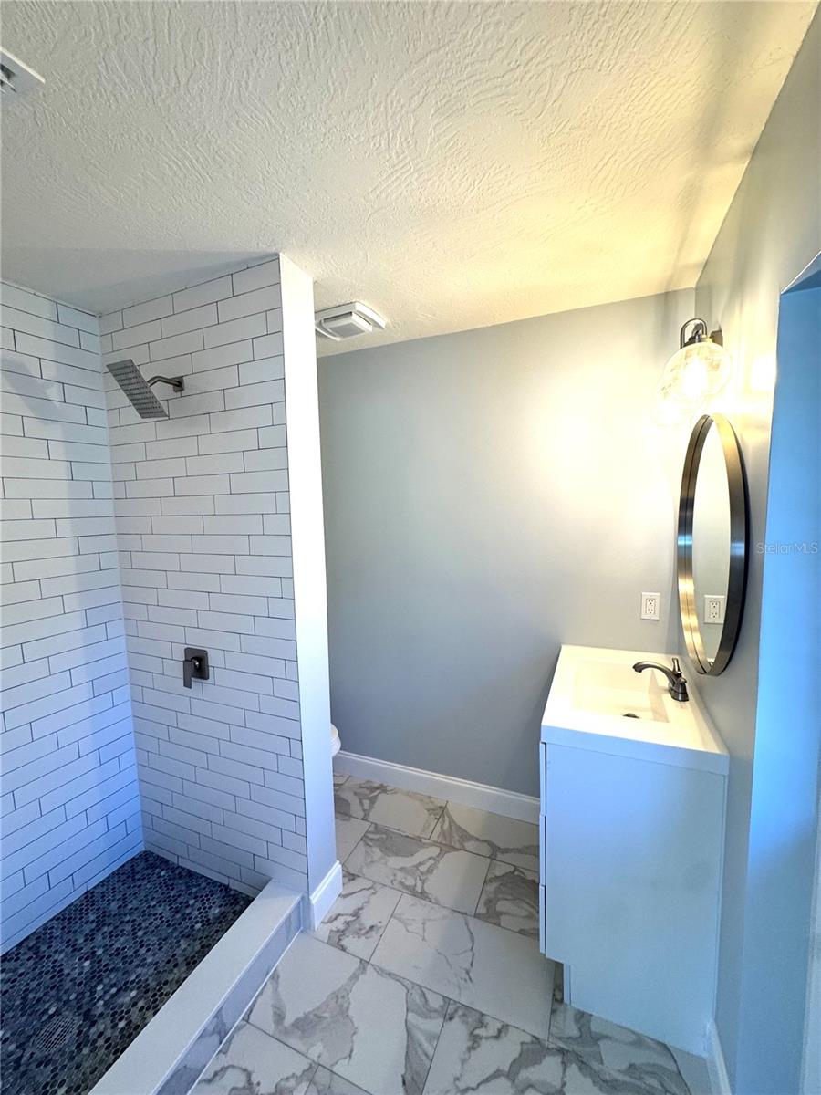 SHORE ACRES OVERLOOK SEC - Residential