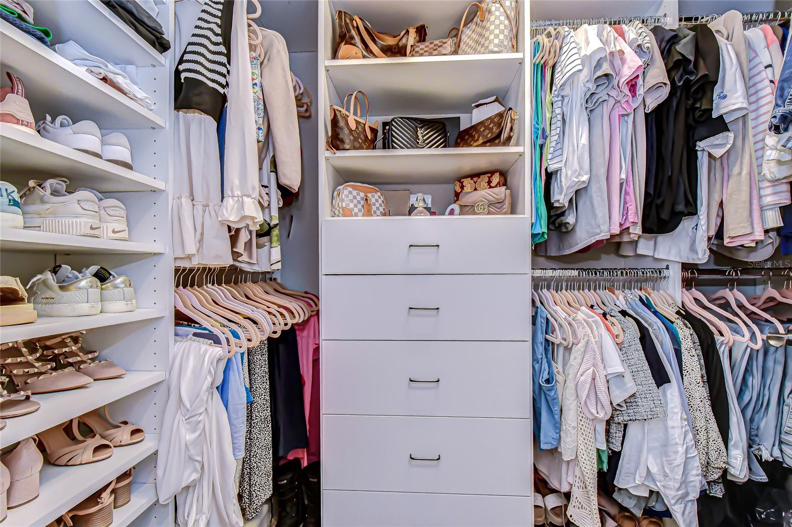 BOYETTE PARK PH 1/A 1/B 1/D - Residential