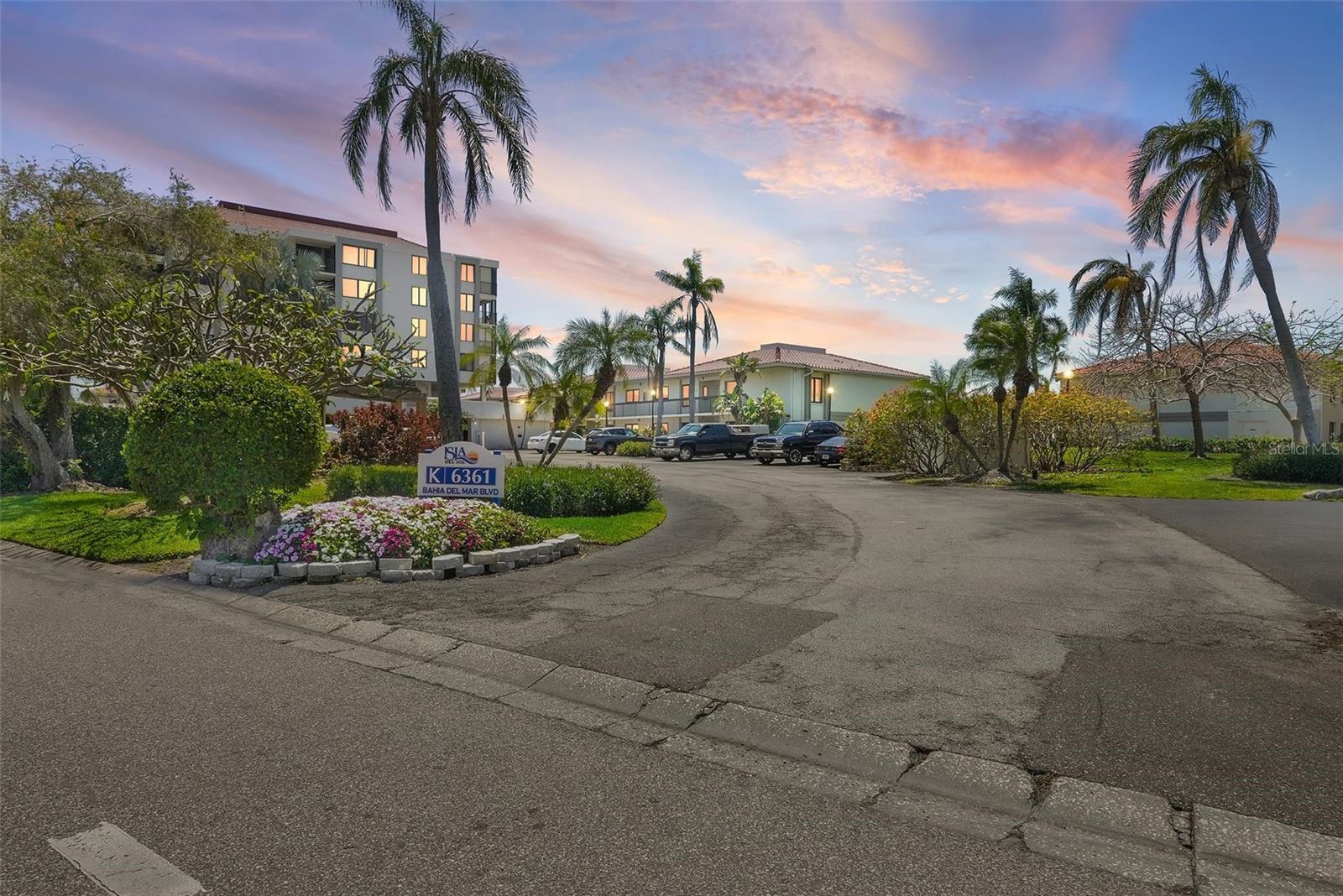 BAHIA DEL MAR I - Residential